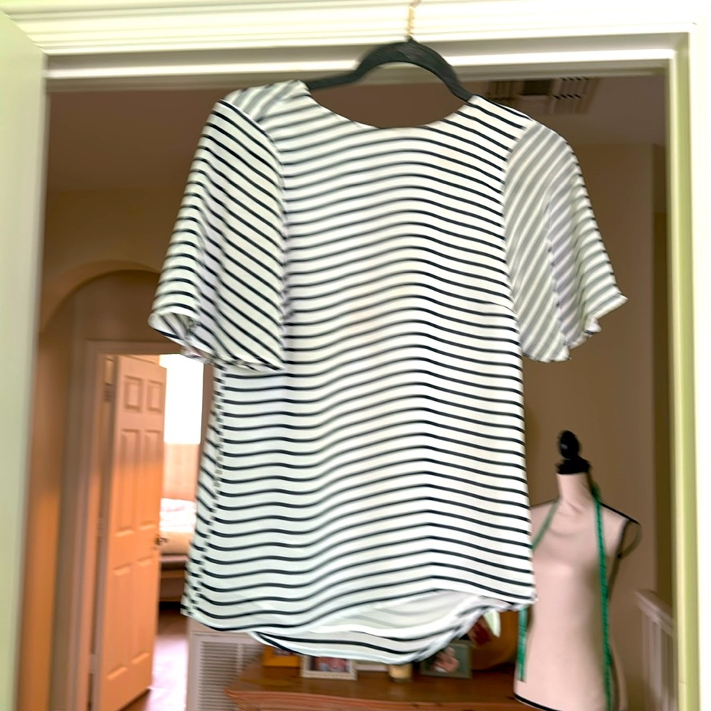 H&M Navy/White V back shirt sleeve striped blouse with bow tie on back